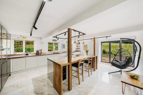 5 bedroom detached house for sale, Hollocombe, Chulmleigh, North Devon