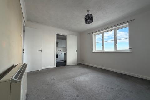 1 bedroom flat to rent, Clacton-on-Sea CO15