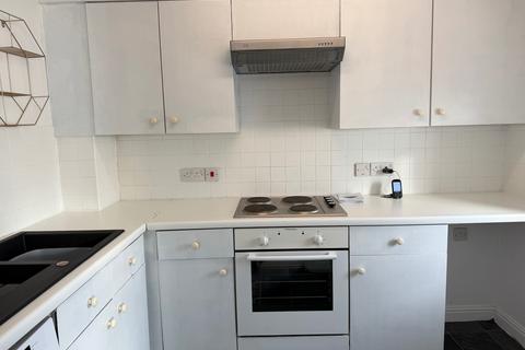 1 bedroom flat to rent, Clacton-on-Sea CO15