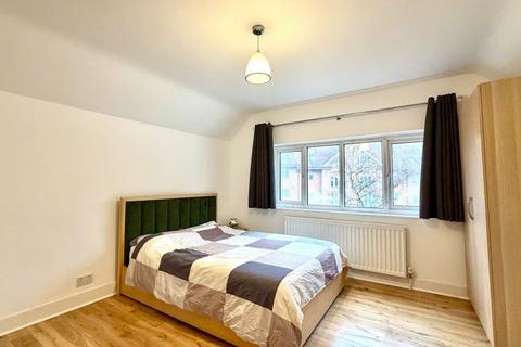 3 bedroom detached house to rent, Watford Road, Wembley, HA0