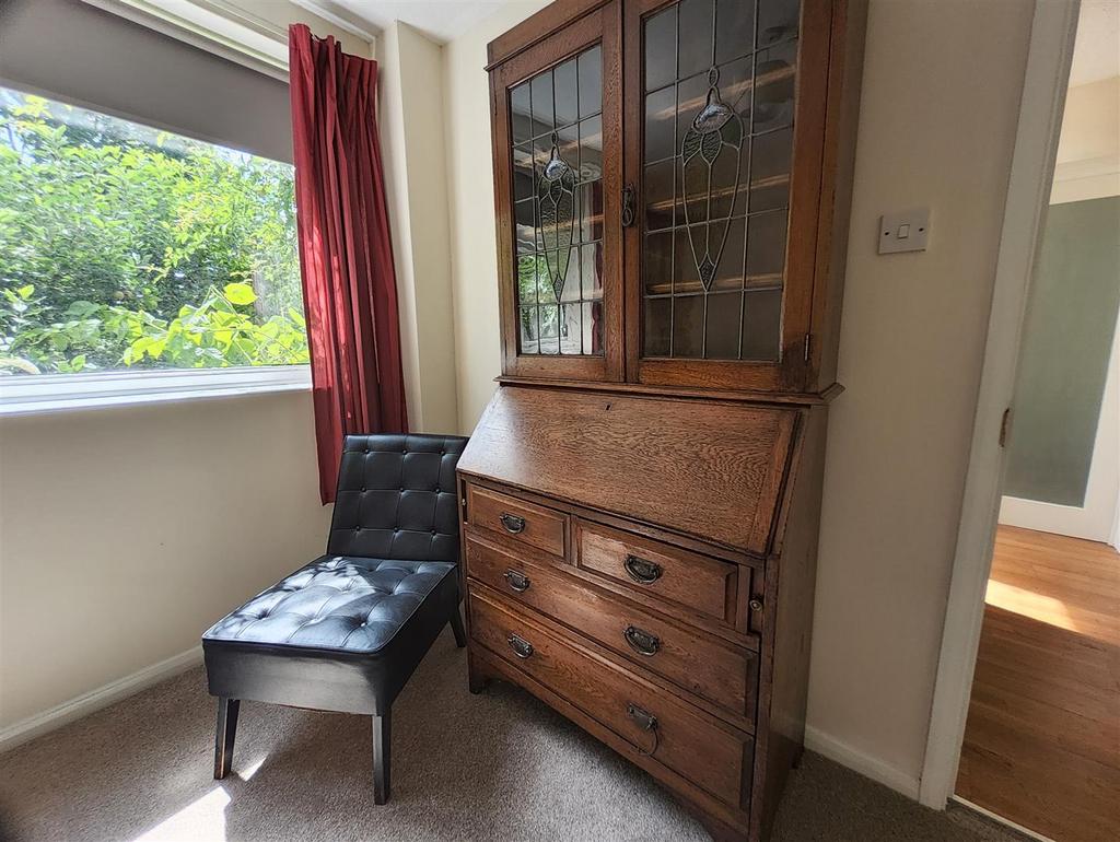 Bedroom 2 Furniture.jpg