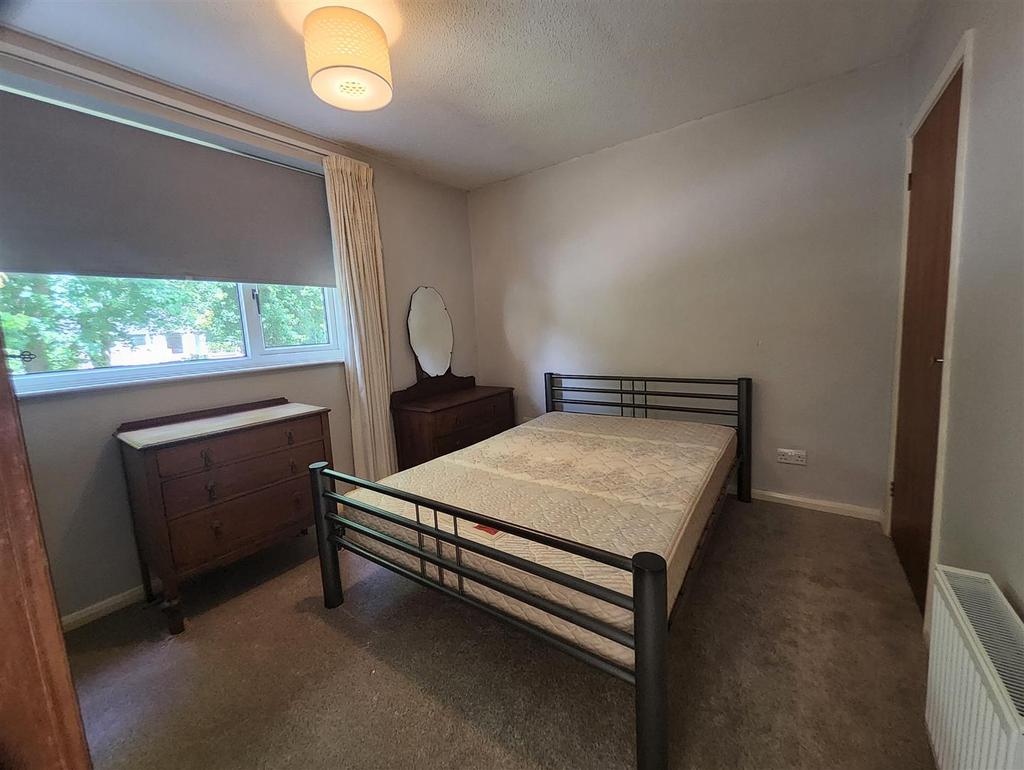 Bedroom 4.jpg