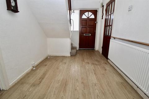 3 bedroom semi-detached house for sale, Farnworth Grove, Birmingham B36