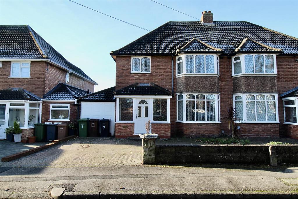 Front Garden/Driveway