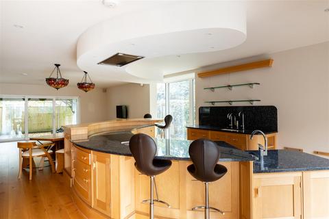 5 bedroom detached house for sale, High Trees Road, Reigate