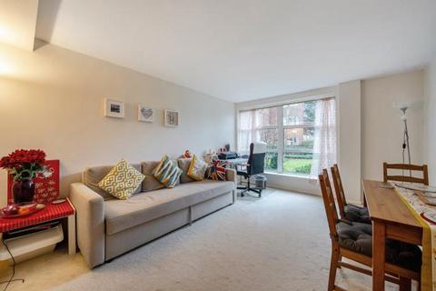 undefined, Russell Court, Oxford, Oxfordshire
