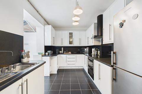 3 bedroom terraced house for sale, Station Road, Haydock, WA11