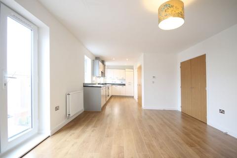 2 bedroom flat for sale, Taylor Close, Tonbridge, TN9