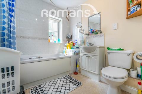 undefined, White Eagle Road, Swindon, SN25