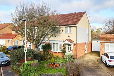 Demontfort Rise, Ware, SG12