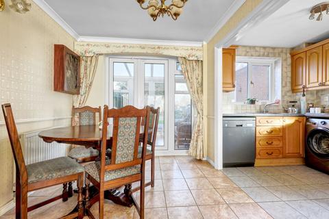 undefined, Demontfort Rise, Ware, SG12