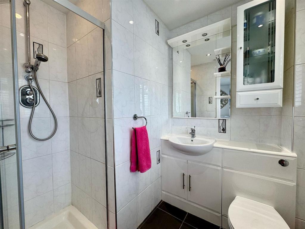 Master En-Suite