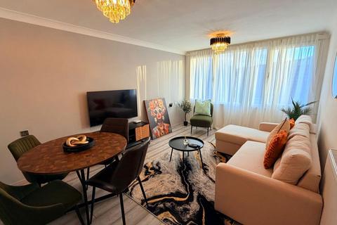 1 bedroom flat for sale, 1 Justin Close