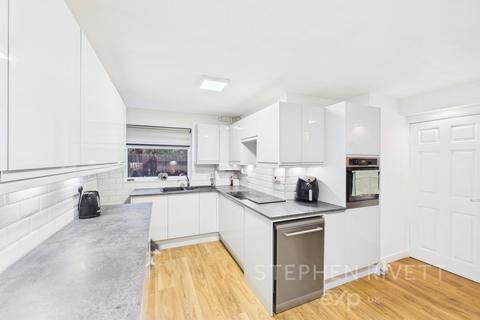 3 bedroom semi-detached bungalow for sale, Yew Tree Rise, Ipswich IP8