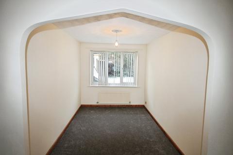 3 bedroom semi-detached house to rent, Derwent Close, Willenhall, WV13