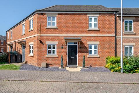 2 bedroom maisonette for sale, Newbury,  Berkshire,  RG14