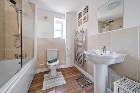2 bedroom maisonette for sale, Newbury,  Berkshire,  RG14