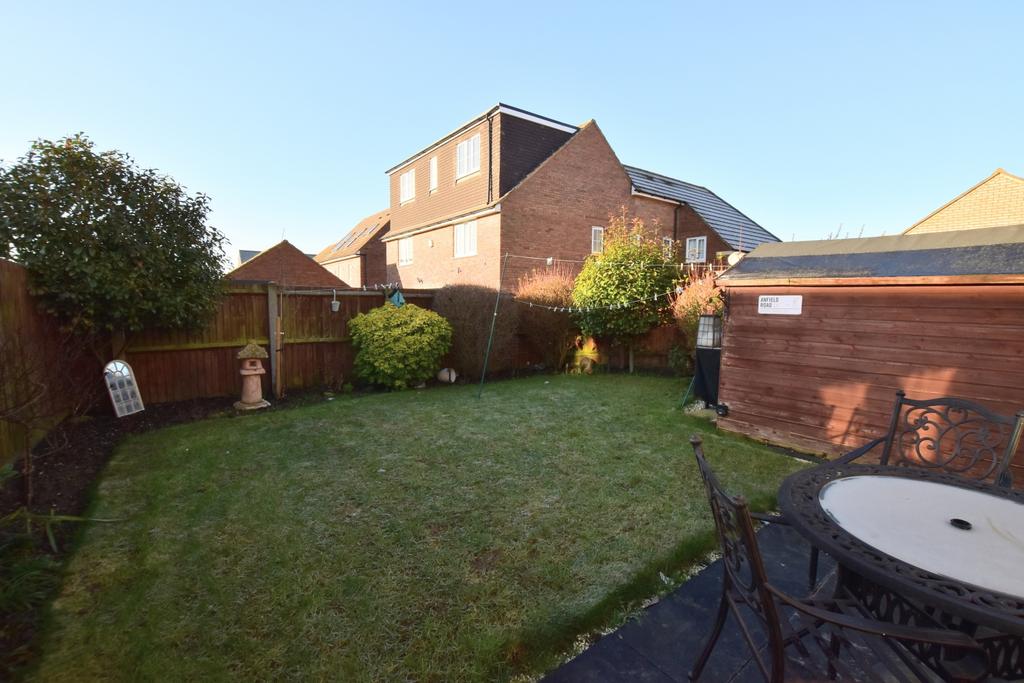 33 Maritime Way garden