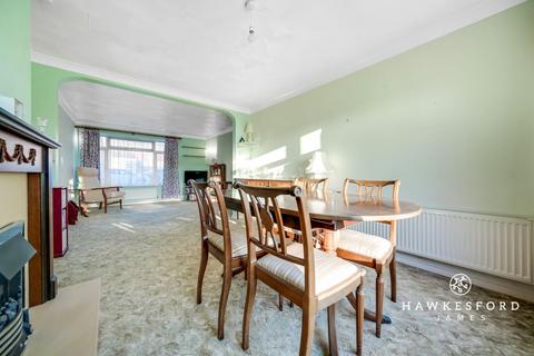 3 bedroom semi-detached house for sale, Coombe Drive, Sittingbourne ME10