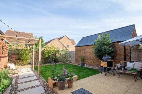 3 bedroom detached house for sale, Tyrrell Road, Banbury, OX16
