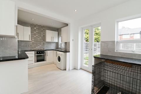 3 bedroom end of terrace house for sale - Deepdale Drive, Swinton, M27