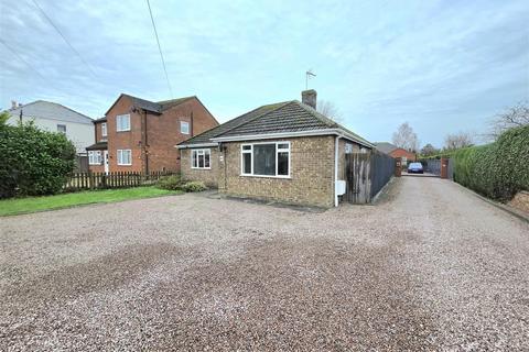 2 bedroom detached bungalow for sale, Backgate, Cowbit