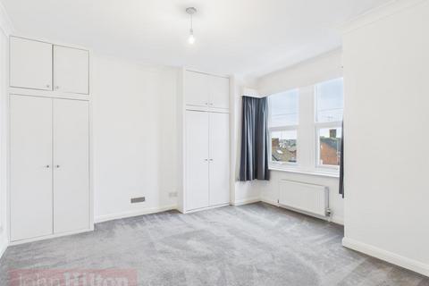 3 bedroom terraced house to rent, Shanklin Road, Brighton