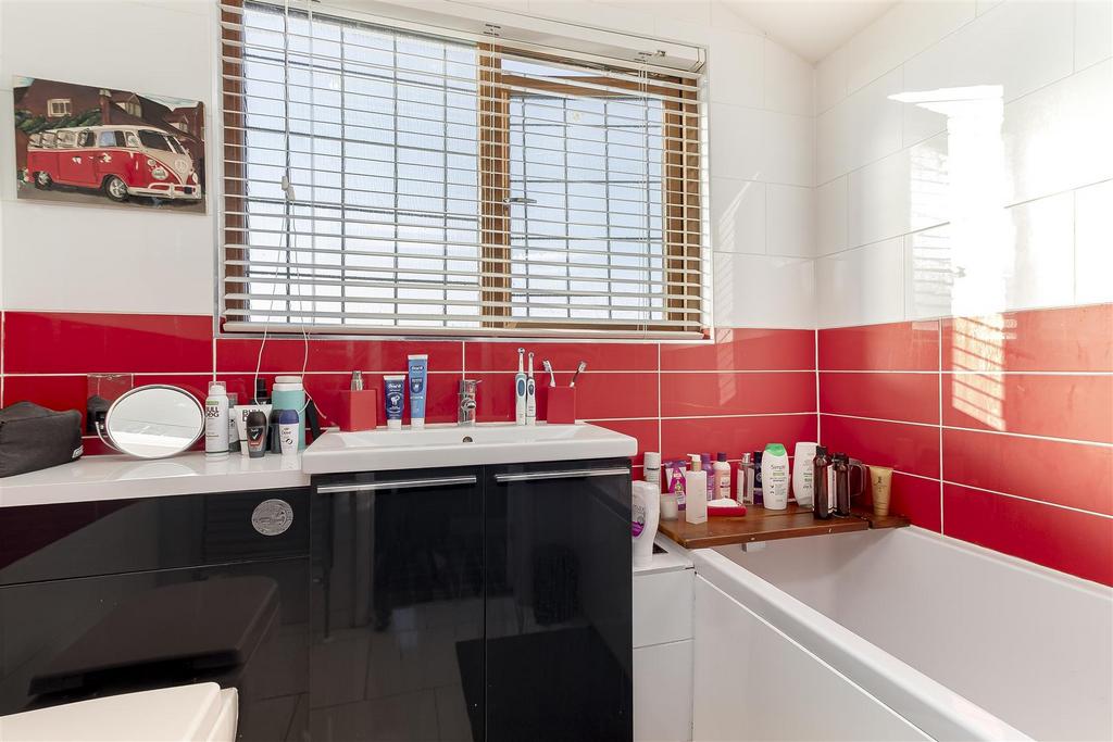 Bathroom.jpg