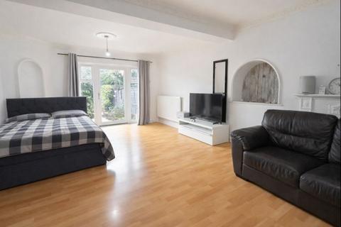3 bedroom semi-detached house for sale, Birch Close, Romford, RM7