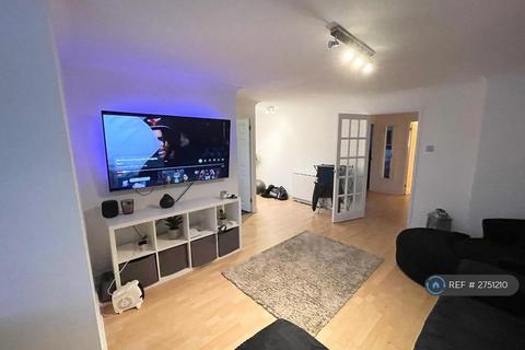 2 bedroom flat to rent, Mullards Close, Mitcham, CR4