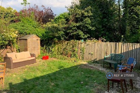 2 bedroom flat to rent, Zaire Court, London, SW4