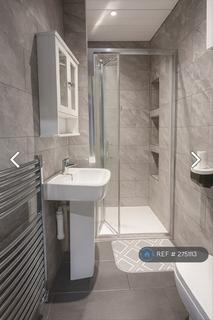 Studio to rent, Dunholme Road, London, N9