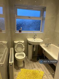2 bedroom terraced house to rent, Oxford Street, Oldham, OL9