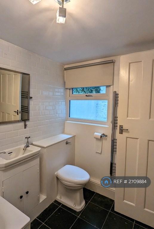 Bathroom (Please Note It Is An En Suite Bathroom)