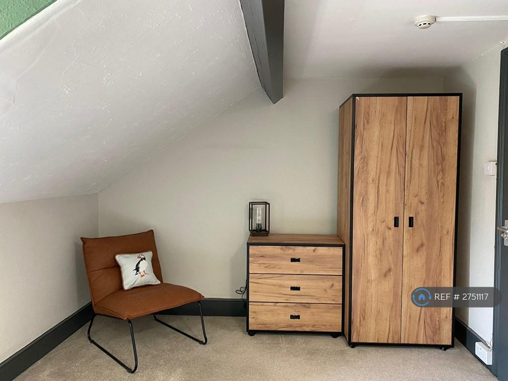 Room 5