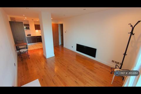 2 bedroom flat to rent, Albert Embankment, London, SE1
