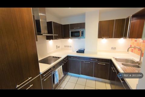 2 bedroom flat to rent, Albert Embankment, London, SE1