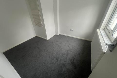 3 bedroom terraced house to rent, Pemberton Sreet, Rushden