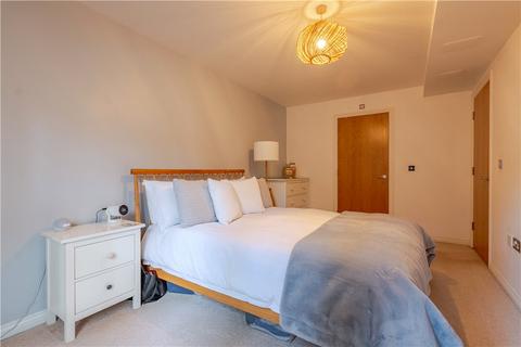 2 bedroom apartment for sale, Carisbrooke Road, Leeds, West Yorkshire, LS16