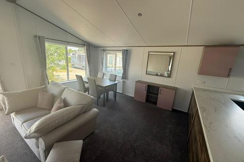 undefined, Church Laneham DN22