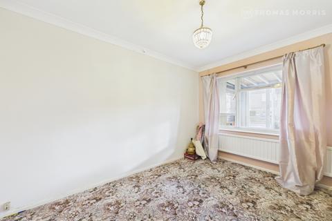 3 bedroom bungalow for sale, Desborough Road, Huntingdon PE29