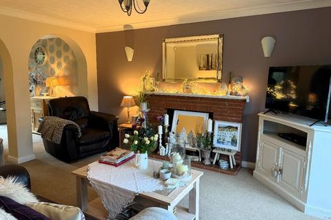4 bedroom detached house for sale, ASPREYS, OLNEY