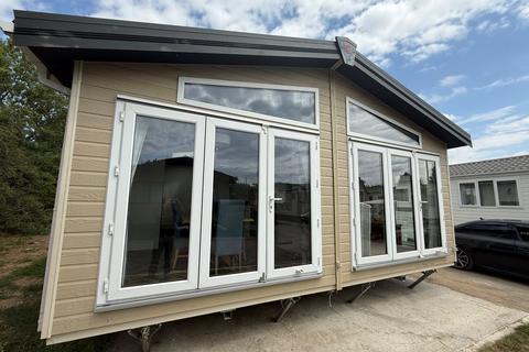 undefined, Church Laneham DN22