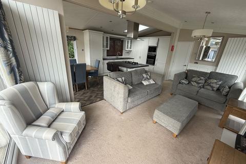 undefined, Church Laneham DN22