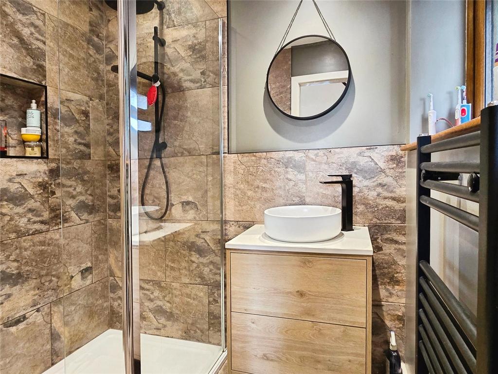 Ensuite