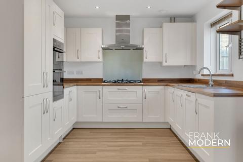 4 bedroom semi-detached house for sale, Aldermans Drive, Peterborough, PE3