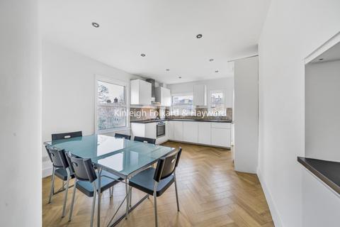 3 bedroom flat to rent, Telferscot Road, Balham, London, SW12