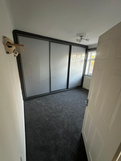 5 bedroom semi-detached house to rent, Clare Road, Staines-upon-Thames TW19