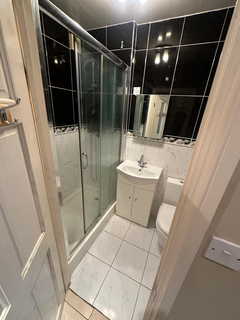 5 bedroom semi-detached house to rent, Clare Road, Staines-upon-Thames TW19