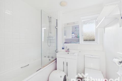 undefined, Sir Henry Brackenbury Road, Repton Park, Ashford, TN23